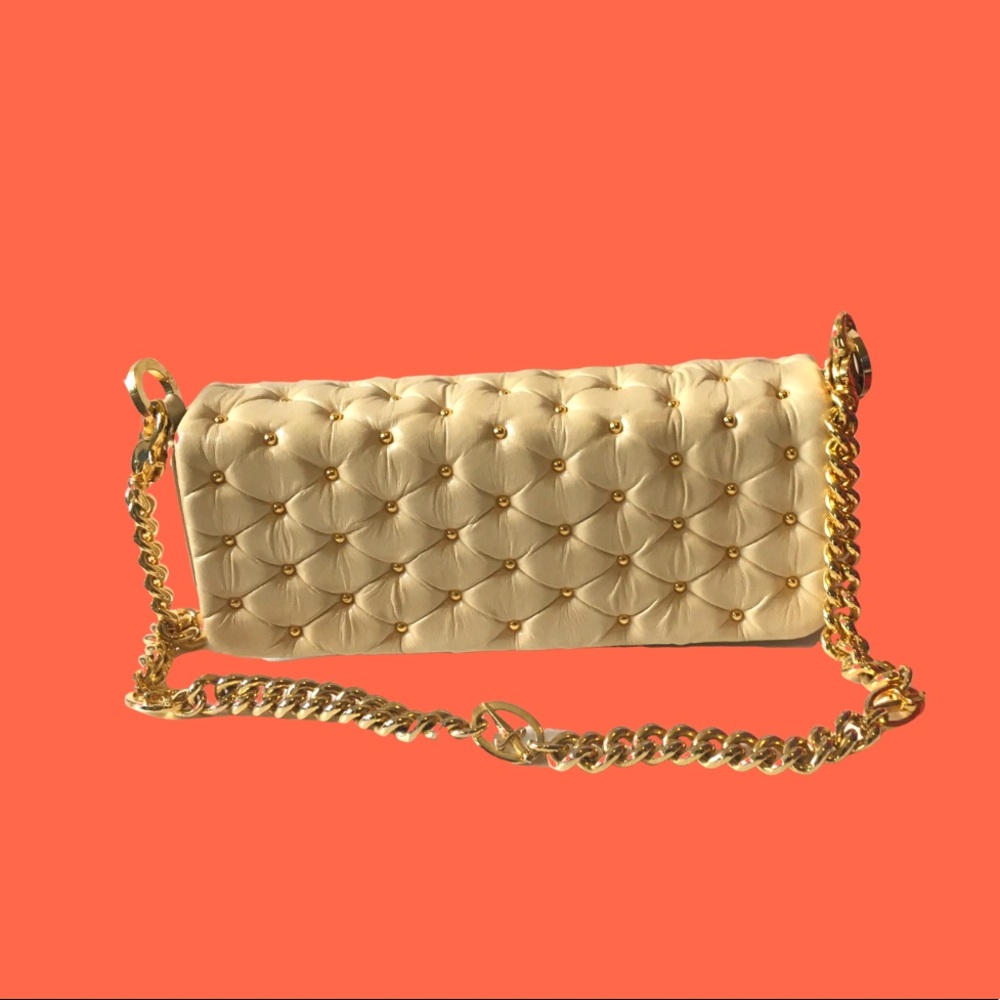 Cesare paciotti purse